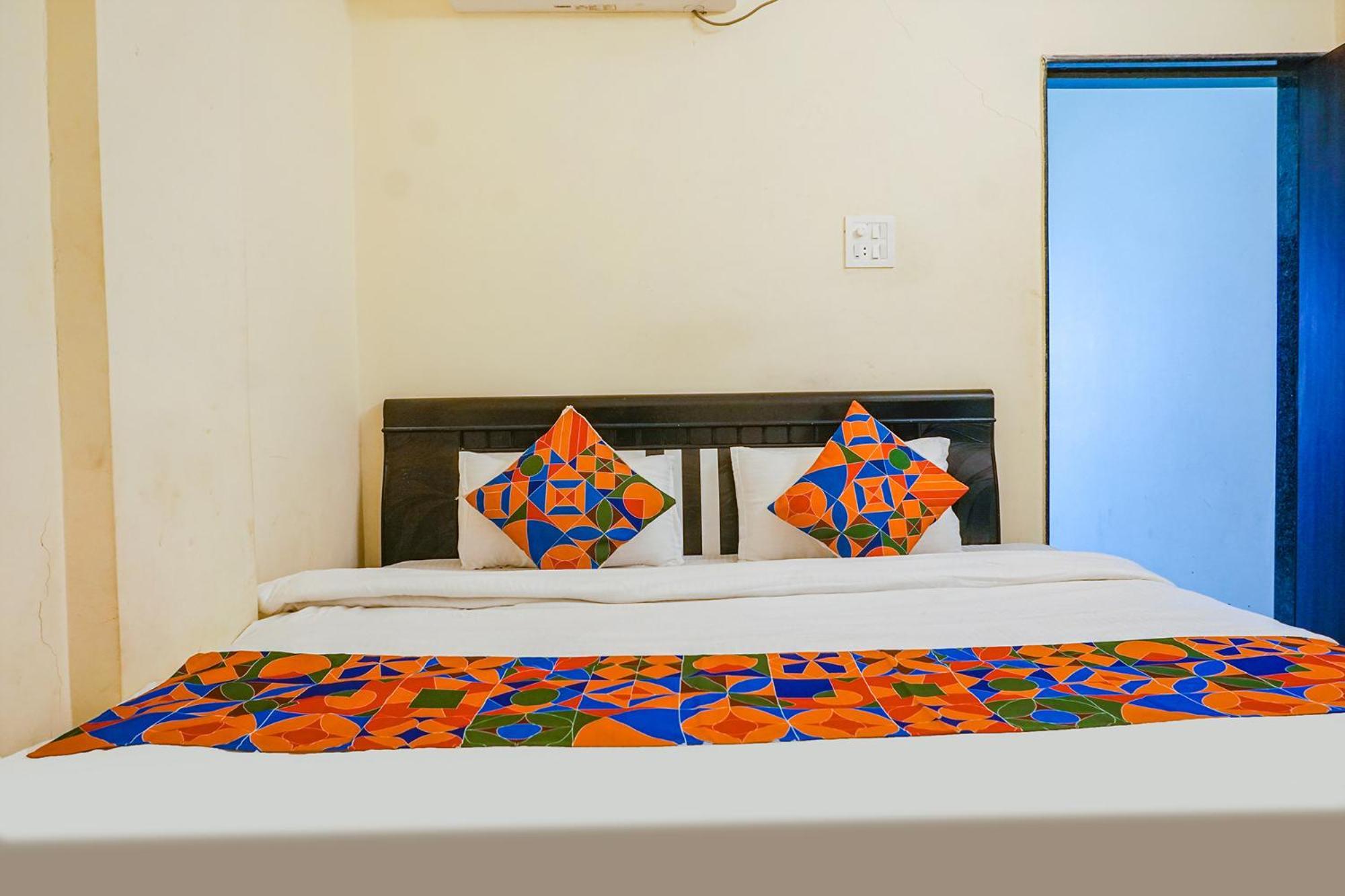 Fabexpress Vaishnav Inn Talegaon Dabhade Екстериор снимка